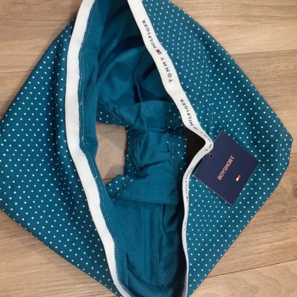 3/$18 Tommy Hilfiger teal polka dot boyshort panty with logo waistband size S - Picture 17 of 17
